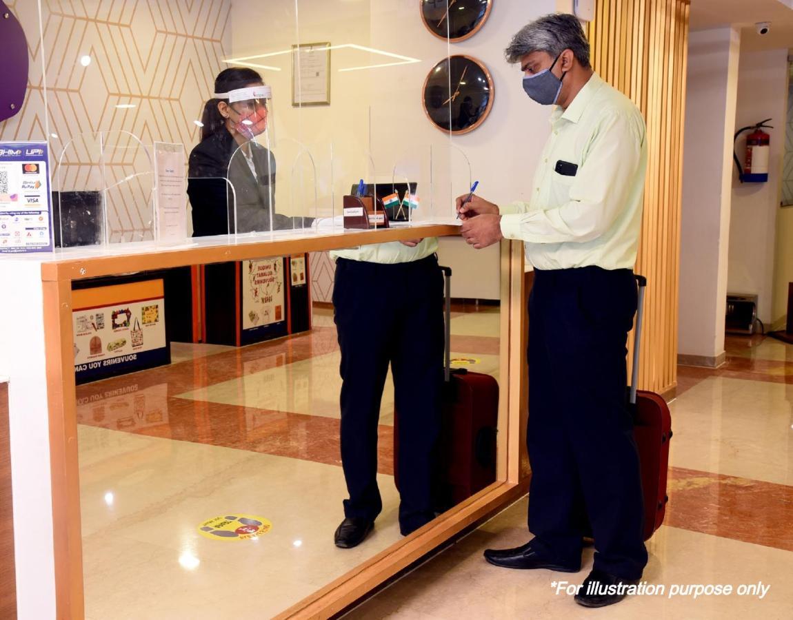 Oyo 71597 The Shivaay Residency Hotel Gurgaon Eksteriør billede